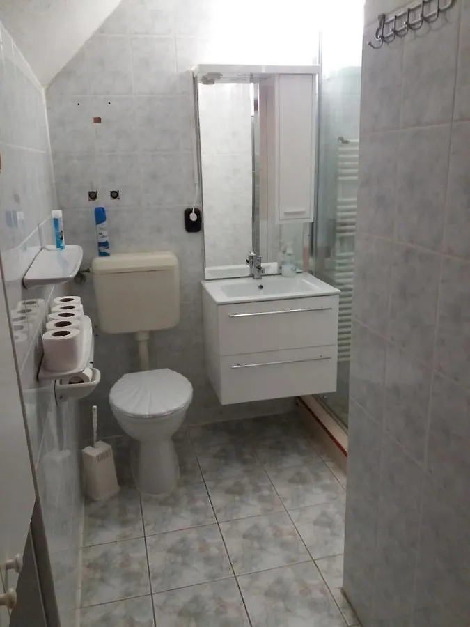 Bora Vendeghaz Apartment Eger